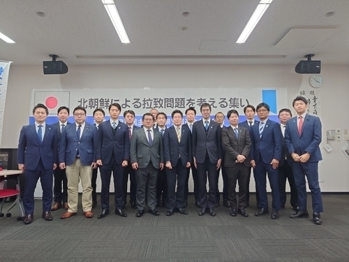 *横田さんを囲んで